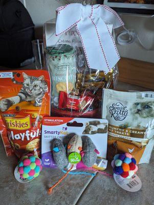 Gift basket that I won during the holiday drawing. My cats love it.