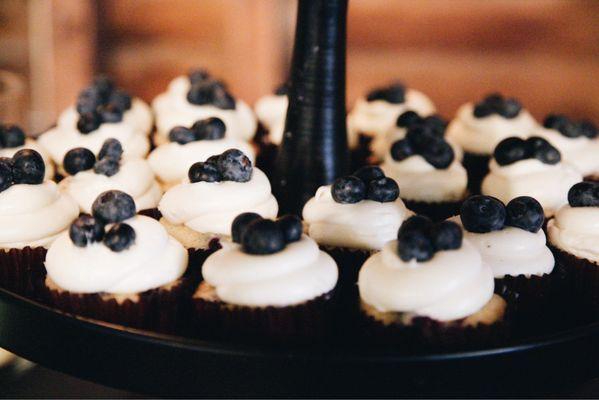 Lemon blueberry cupcakes