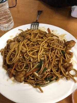 Shrimp Lo Mein