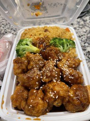 Sesame Chicken Combination Special