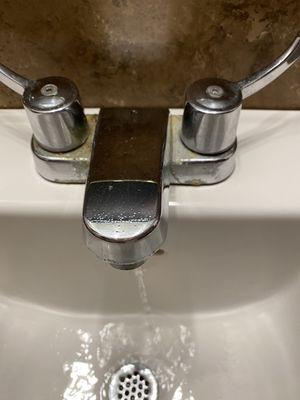 Faucets that are disgusting and don't turn off