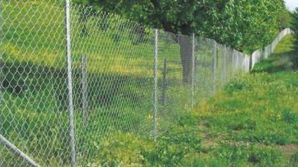 Driven-Post Fencing- The ideal solution for long-term temporary fencing that requires added stability.