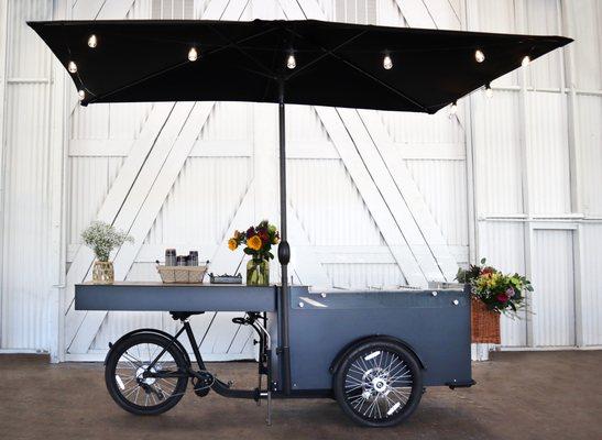 Our Catering Cart service six flavors and is fully self contained.