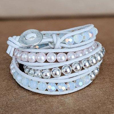 This beautiful wrap bracelet is just one of our many jewelry projects available.