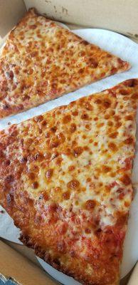 Plain cheese pizza