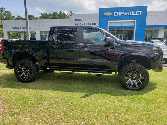 2019 Silverado 1500 w/ modifications