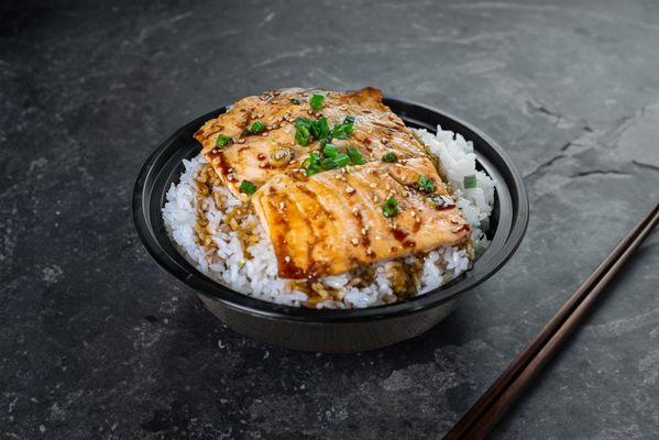 Grilled Salmon Bowl