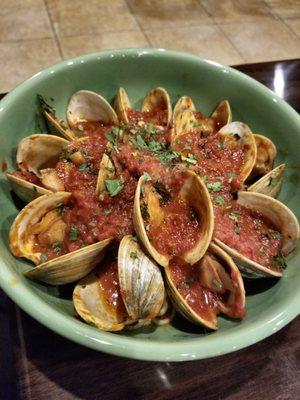 Spaghetti with Red Clam Sauce