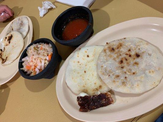 Pupusas de Arroz (Revuelta and Queso)