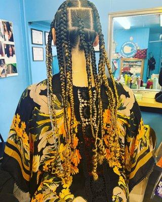 Jumbo knotless braids