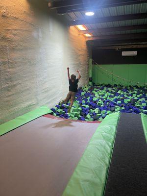 Foam pit and rope ladder