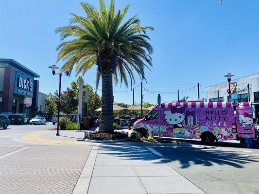 I spy the Hello Kitty truck