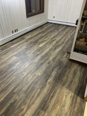 A completed laminate floor project