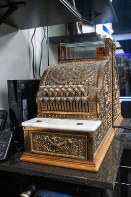 Old school cash register from the early 1900s