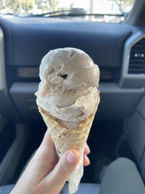 Cinnamon ice cream cone