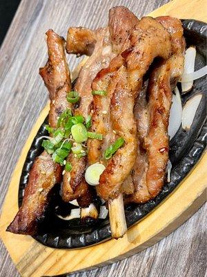 Grilled pork ribs