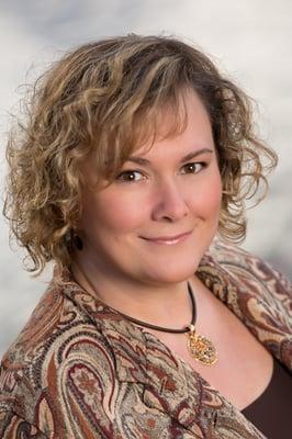 Ludmila is an accomplished Intuitive and Holistic Practitioner, Certified Holistic Nutrition Counselor (HNC), Certified Reiki Master/Teacher