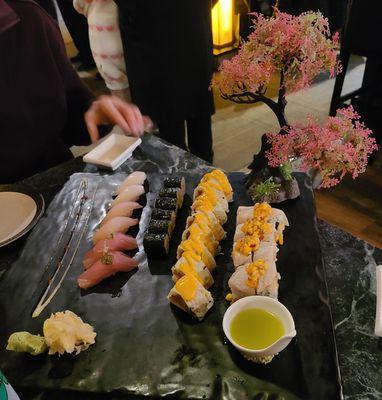 Attractive plating of sushi.