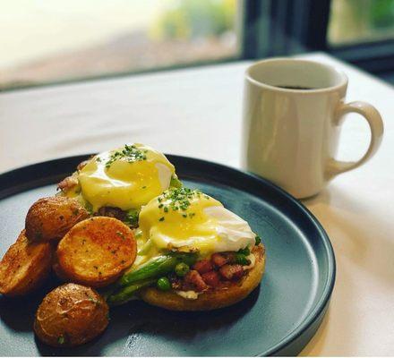 Eggs Benedict Sunday Brunch