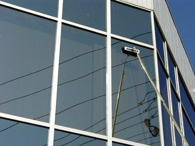 Windows cleaning on buildings up to 3 stories high