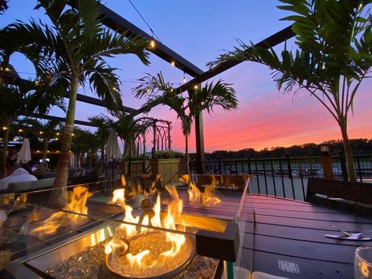 Outdoor Patio/fireplaces