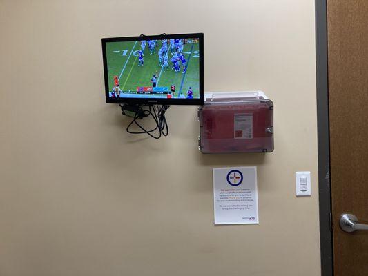 If you're going to be in the urgent care, might as well have the game on.