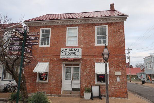 Exterior of the restaurant.