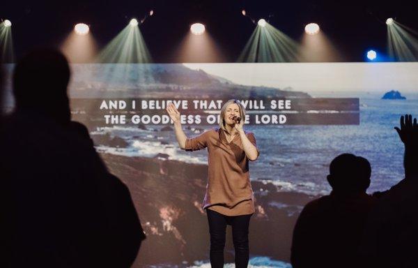 People leading worship at Christ Fellowship Church in Royal Pam Beach, FL