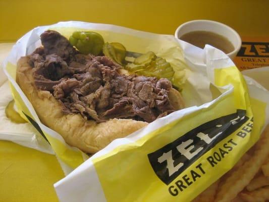 Roast beef with fries, and optional au jus