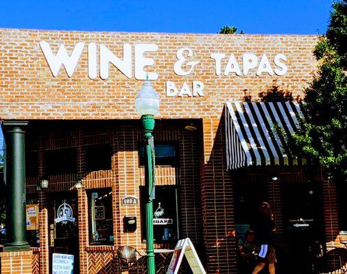 Wine & Tapas Bar