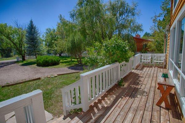 Pinetop Cabins:  Barn House Rainbow Lake Lodging