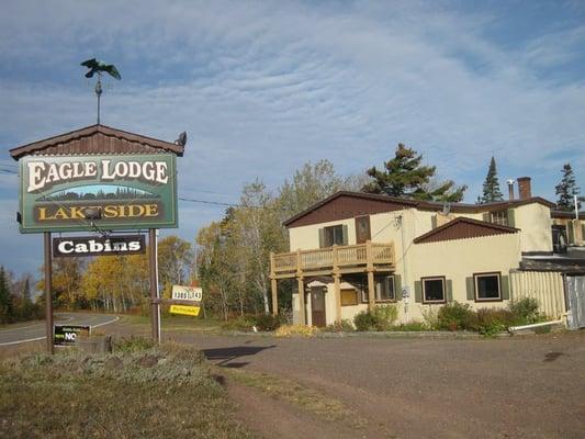 Eagle Lodge Lakeside Cabins