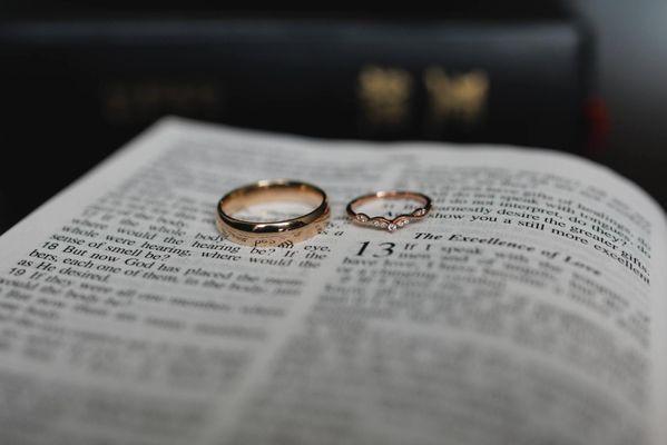 His and her wedding ring and wedding band in preparation for the wedding ceremony.