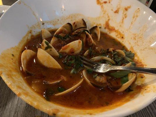 Zuppa de clams - spicy hot and tender clams