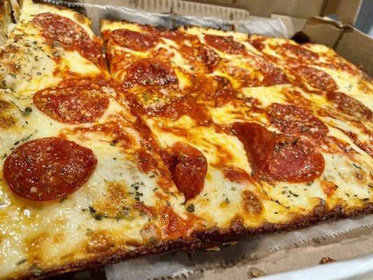 Detroit pepperoni pizza