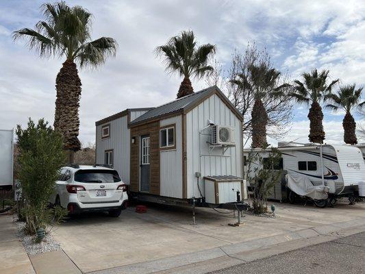 Hillside Palms RV Park