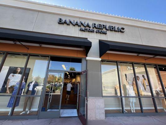 Banana Republic Factory Store