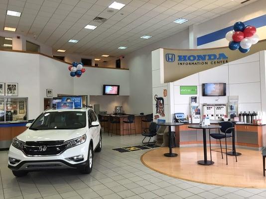 Victory Honda of Plymouth showroom