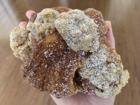 Oatmeal Cream Pie Croissant