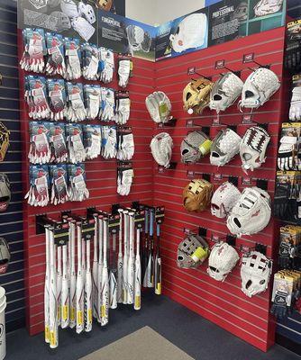 Fully Stocked Rawlings and Easton Pro Shop. USSSA, USA, BBCOR, Wood Bats, and FastPitch Available