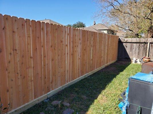 6' cedar with 6"rot board