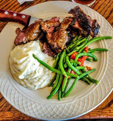 Lamb with Mashed Potatoes, Green Beans, and Red Peppers with a Mint Porter Glaze.