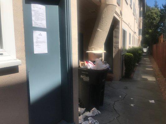 123N El Camino Real  aka Ambassador Apartments - entry to laundry room