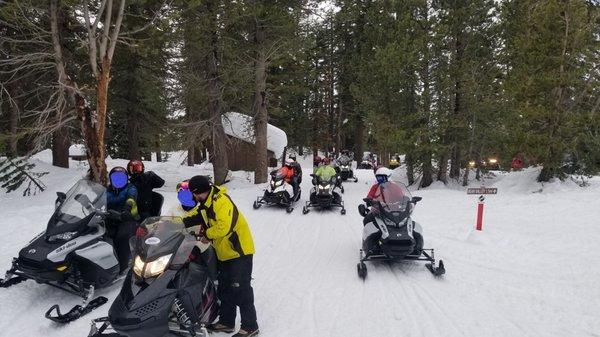 Bear Valley Snowmobile - Lake Alpine tour