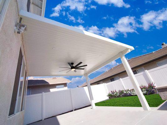 Beautiful all White Alumawood Patio Cover with 1 ceiling fan!