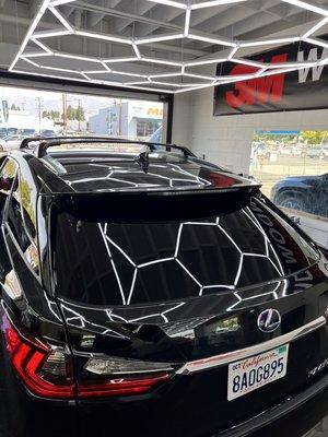 Lexus back windshield 5%