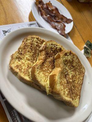 French toast and bacon  one of the best French toast breakfast around!