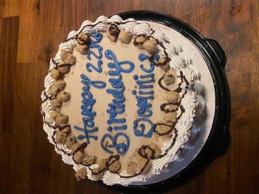 Cookie dough blizzard cake