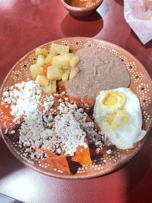 Chilaquiles rojos