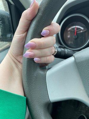 Nude to lavender airbrushed acrylic tips! (Idk if the photo quality does justice to the work;)